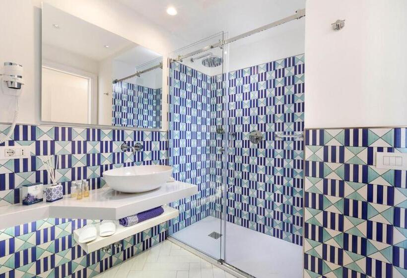 スイート（家族用）, Residence 2 Pini