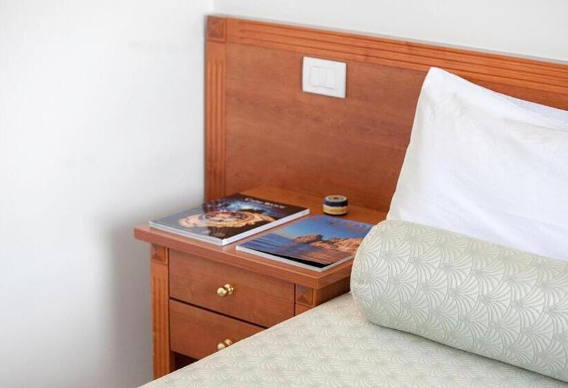 スタンダードルーム, Residence 2 Pini