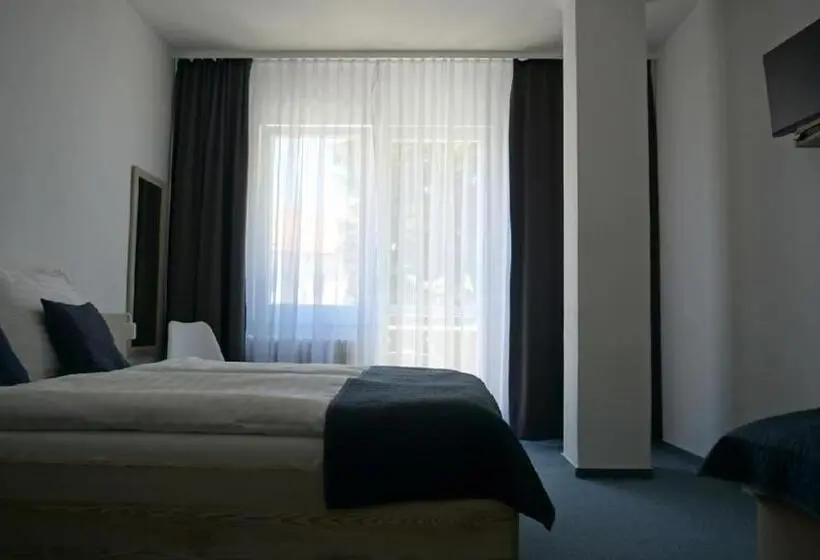 اتاق استاندارد سه نفره, Metropol Cb