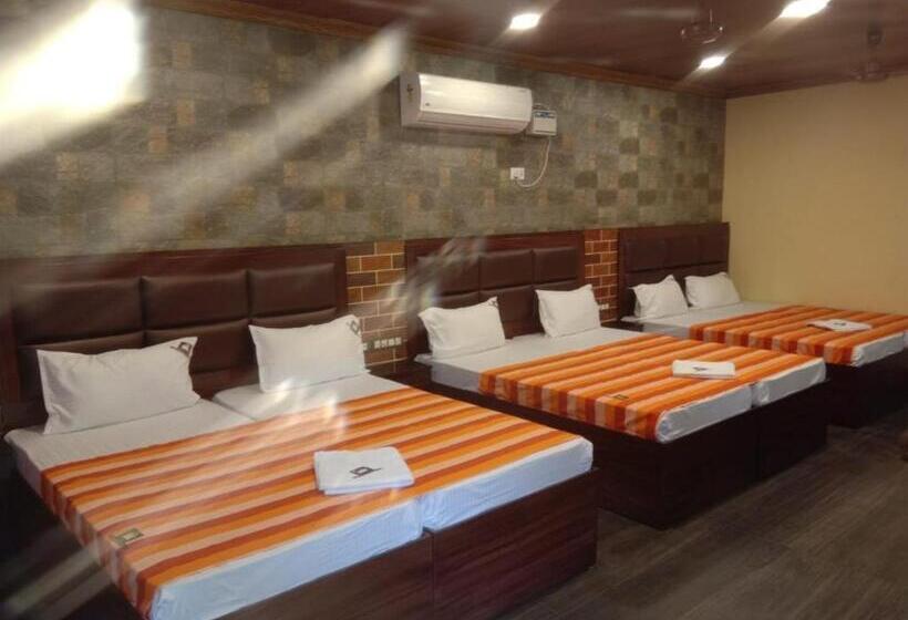 غرفة عائلية, Ferdin Cottage