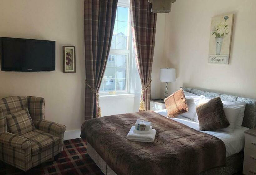 Номер Deluxe, Haughton Arms