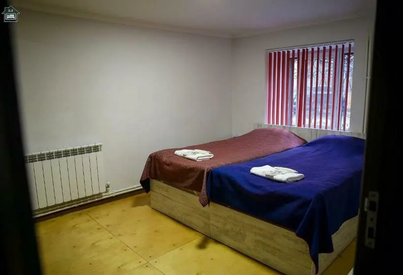 اتاق اکونومی, Guest House In Gyumri