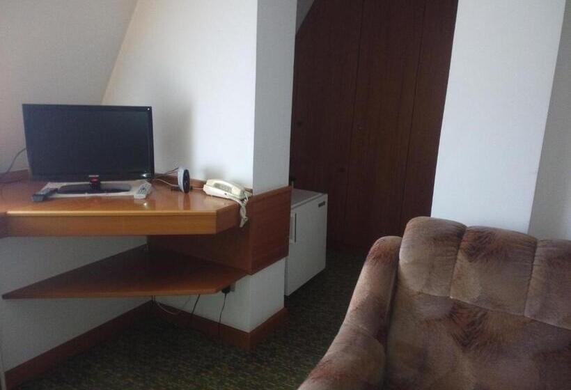 اتاق لوکس, Bestar