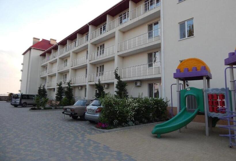 Family Suite, Delfin