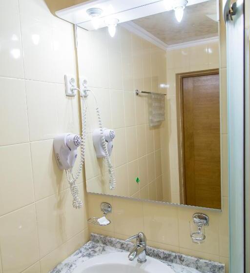 Family Suite, Delfin