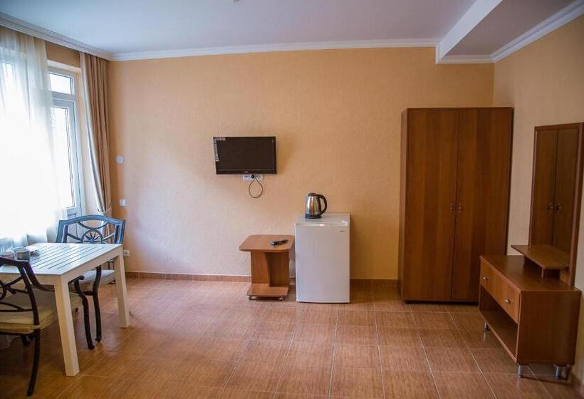 Family Suite, Delfin