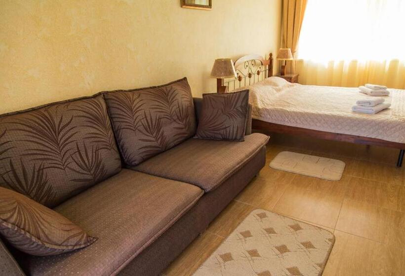 Вилла 3 Спальни, Delfin