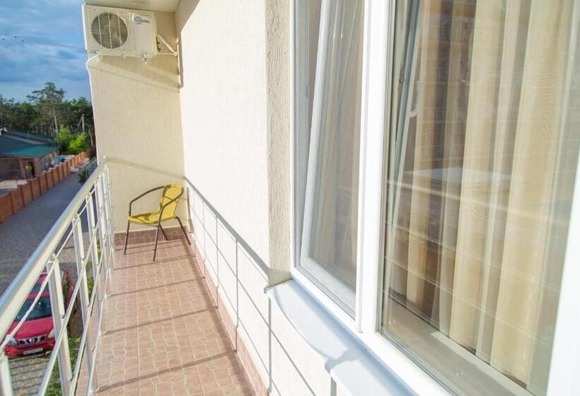 Triple Room Sea View, Delfin