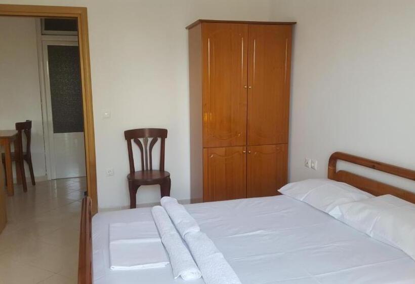 غرفة قياسية مطلّة علي الحديقة, Villa Zeneli