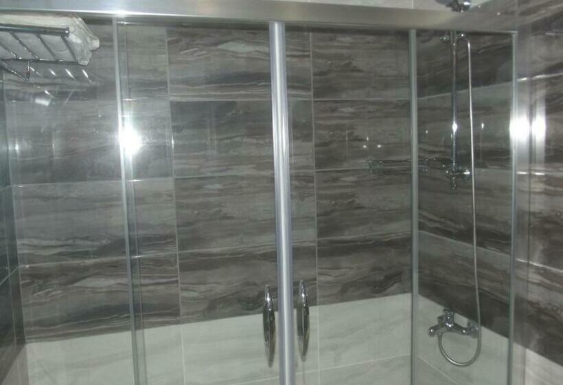 سوییت خانوادگی, Selcuk Uygulama Oteli̇