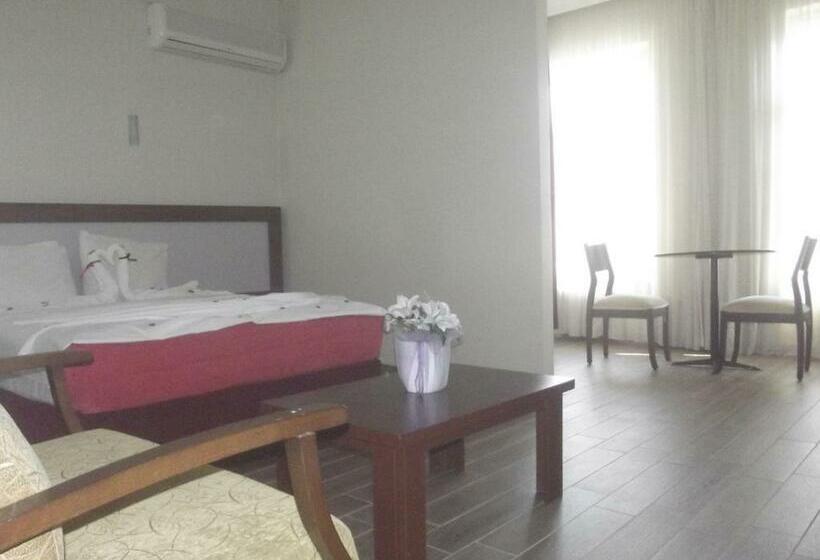 Family Suite, Selcuk Uygulama Oteli̇