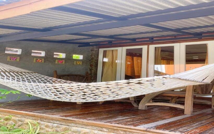 بنجلو عائلى, Suanya Kohkood Resort And Spa