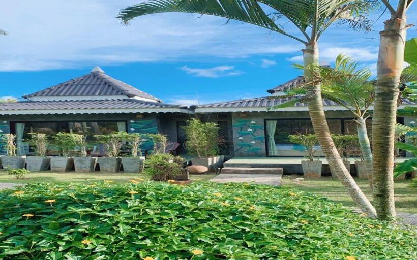 キングサイズベッドのスタンダードルーム, Suanya Kohkood Resort And Spa