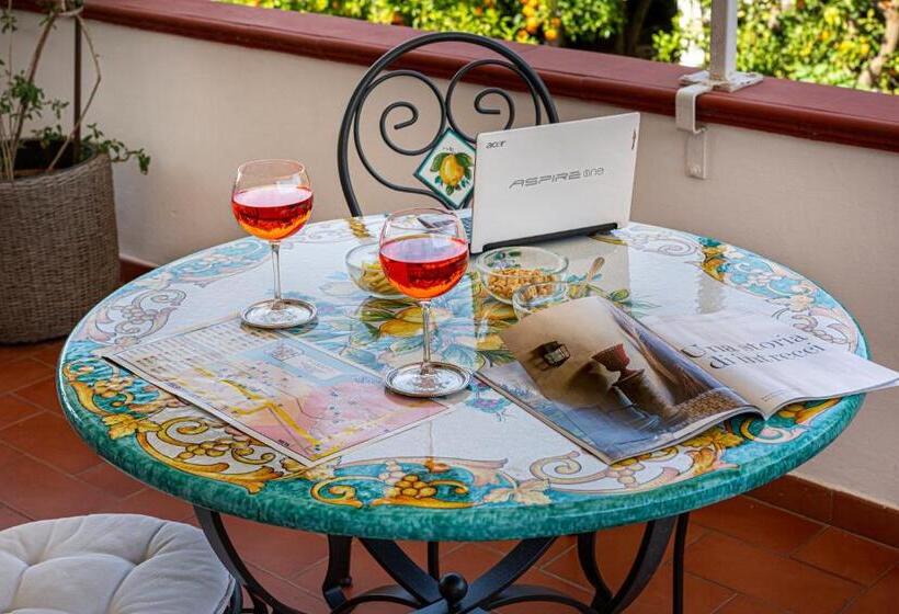 ガーデンビュースタンダードルーム, Villa Maresca B&b