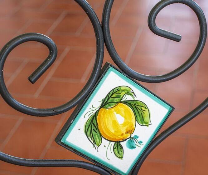 标准间带露台, Villa Maresca B&b