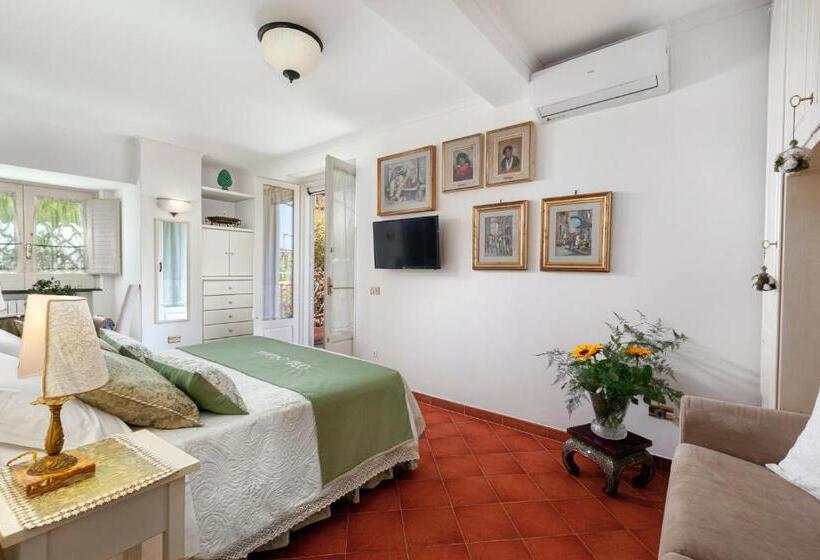 スタンダードインサイドビュールーム, Villa Maresca B&b