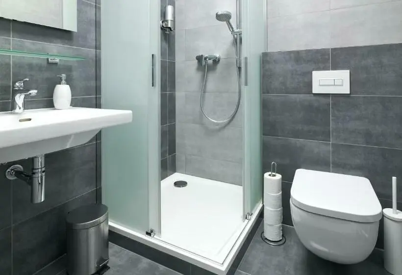 スタンダード4人部屋, Relax Hotel Valaška