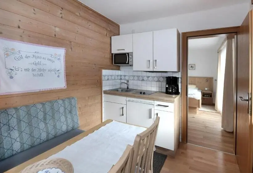 バルコニー付き１ベッドルームアパートメント, Gästehaus Luise