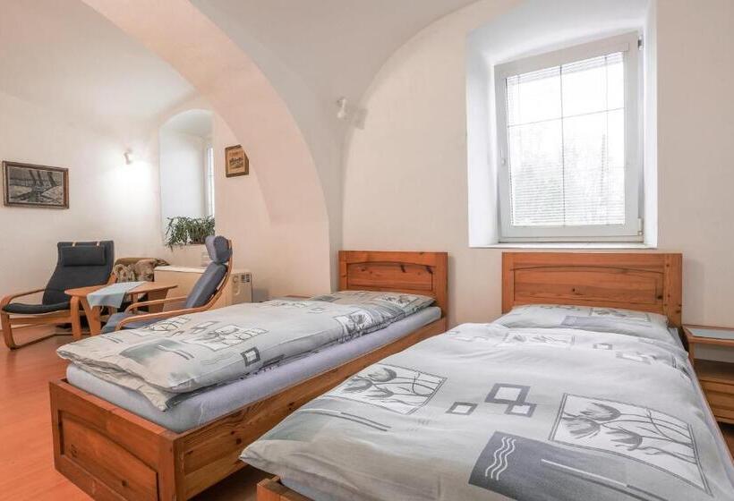 スタンダードトリプルルーム, Penzion Bedrč