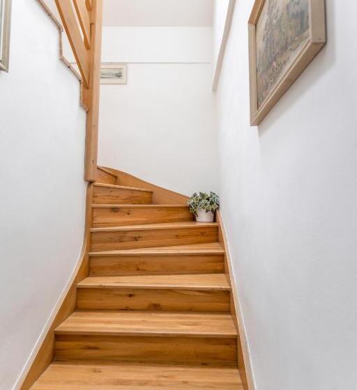 １ベッドルームアパートメント, Penzion Bedrč