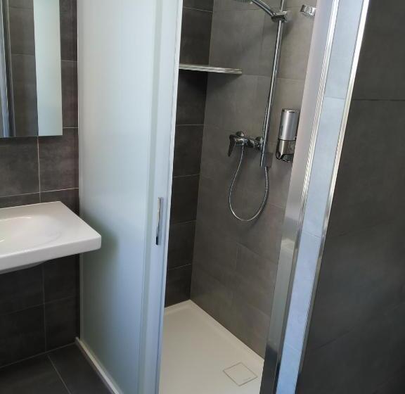 חדר סטנדרט חדר אמבטיה משותף, Relax Hotel Valaška