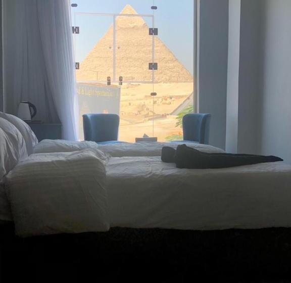 اتاق لوکس, Cleopatra Pyramids View