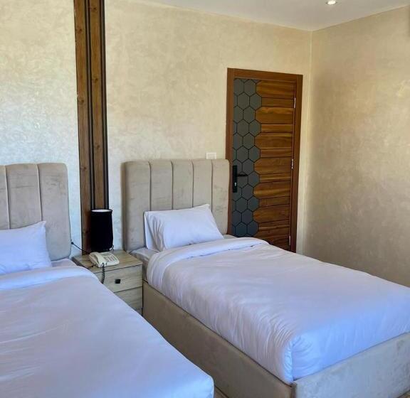 اتاق استاندارد, Cleopatra Pyramids View