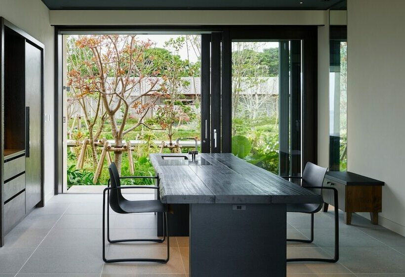 Люкс Кровать Кинг, Hoshinoya Okinawa