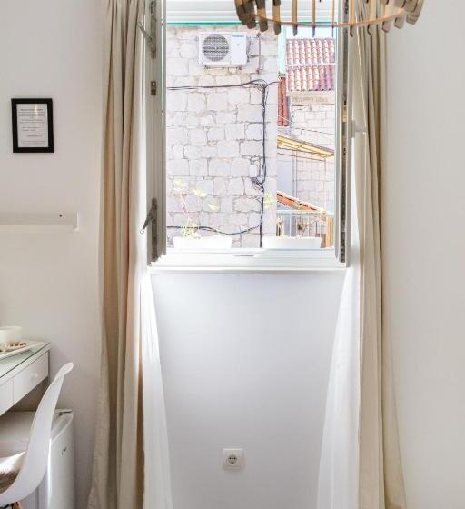 اتاق استاندارد, Central Split Rooms And Apartments Paese