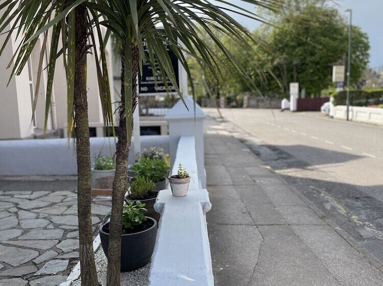 اتاق سوپریور, Cherwood Guest House