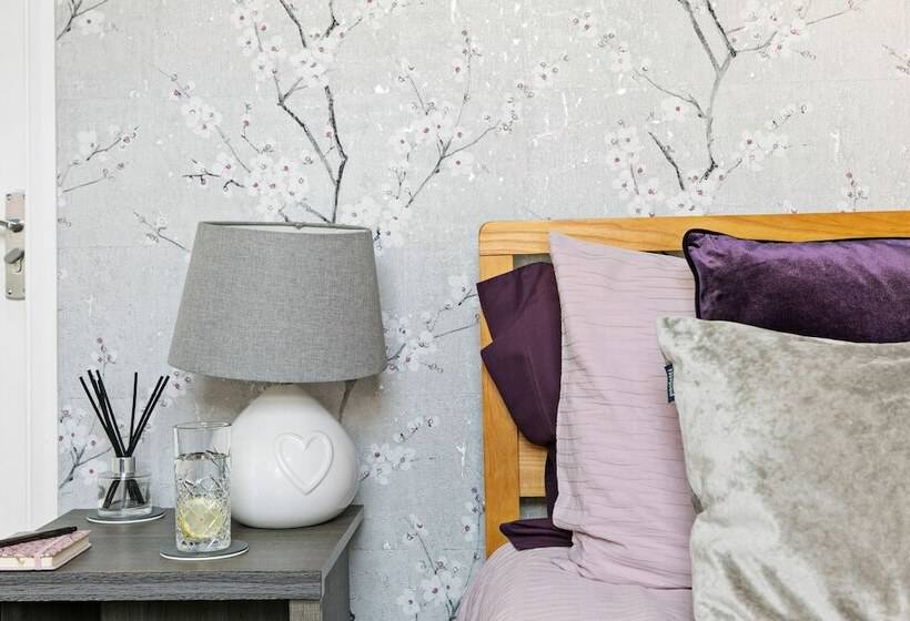 اتاق استاندارد یک نفره, Cherwood Guest House