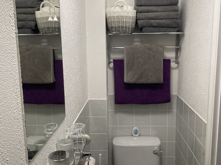 Семейный Номер, Cherwood Guest House