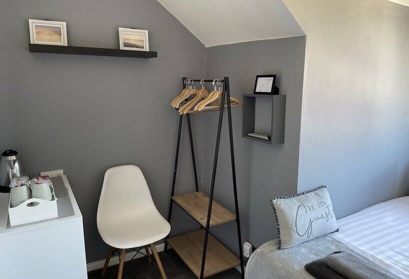 اتاق استاندارد, Cherwood Guest House