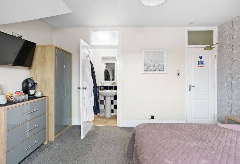 اتاق سوپریور, Cherwood Guest House