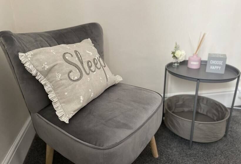 اتاق سوپریور, Cherwood Guest House