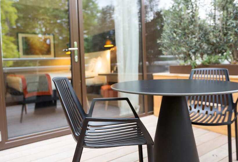 اتاق لوکس با بالکن, Doubletree By Hilton Hotel London   Hyde Park