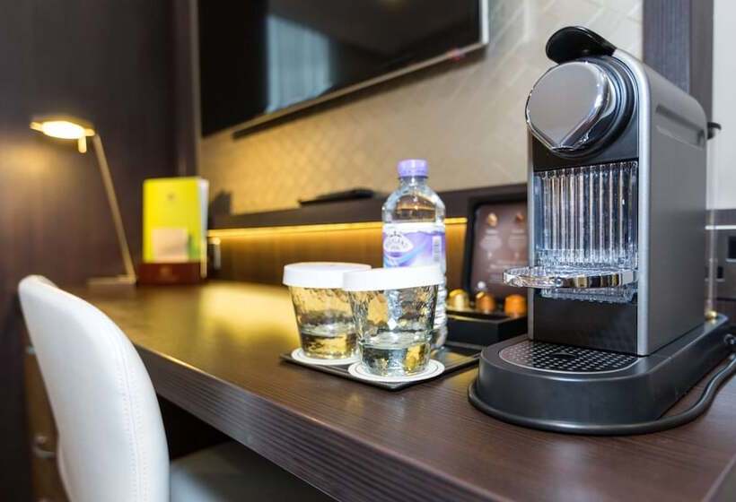 اتاق لوکس با بالکن, Doubletree By Hilton Hotel London   Hyde Park