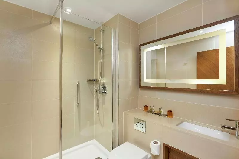 キングサイズベッドのスタンダードルーム, Doubletree By Hilton Hotel London   Hyde Park