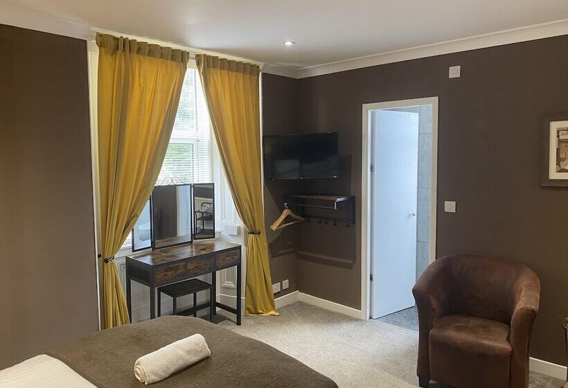 Номер Стандарт, Ernespie House