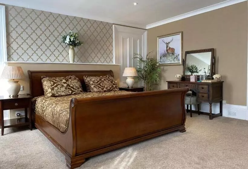 اتاق لوکس با تخت بزرگ, Ernespie House