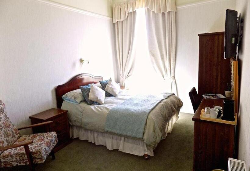 스탠다드 룸 킹사이즈 침대, Gifford House