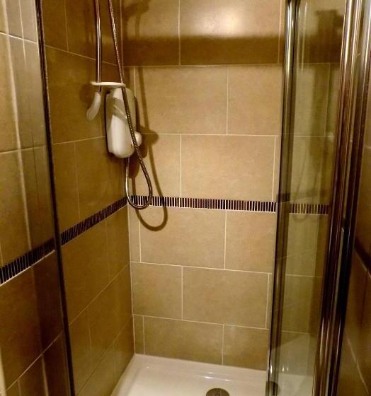 디럭스 패밀리 룸, Gifford House