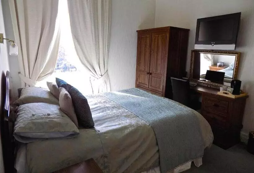 اتاق لوکس با تخت بزرگ, Gifford House