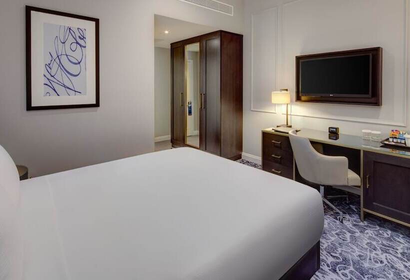 Номер Deluxe, Hilton London Euston