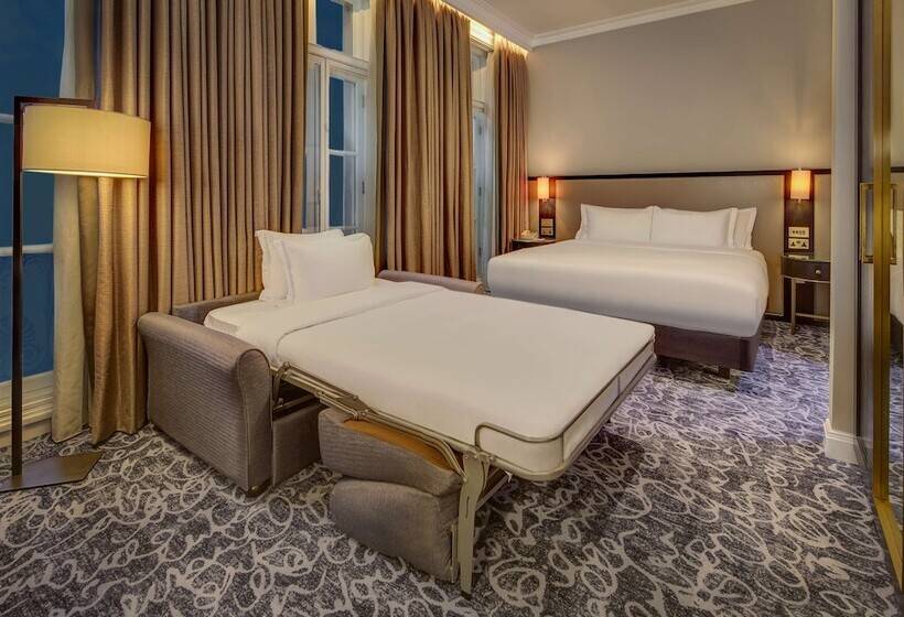 Семейный Номер Superior, Hilton London Euston