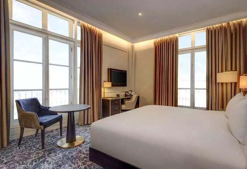 اتاق سوپریور خانوادگی, Hilton London Euston