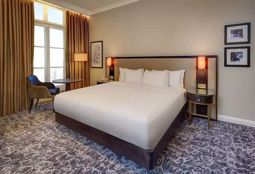 اتاق سوپریور خانوادگی, Hilton London Euston