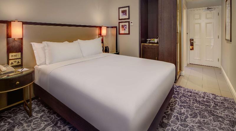스탠다드 룸, Hilton London Euston