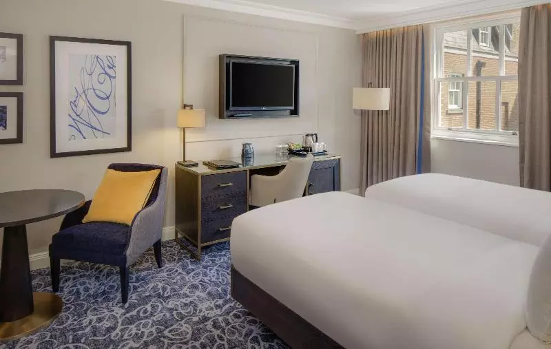 اتاق خانوادگی, Hilton London Euston