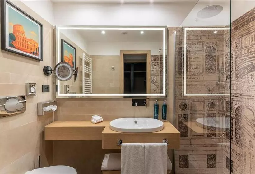 اتاق استاندارد یک نفره, Hilton London Euston